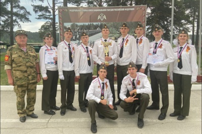 Школьники из Калининского района стали победителями военно-спортивной игры «Победа»