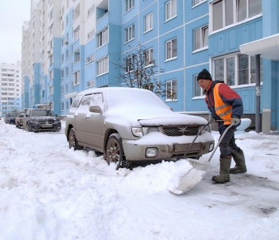 Администрацию Калининского района наводнили обращения жителей по уборке снега