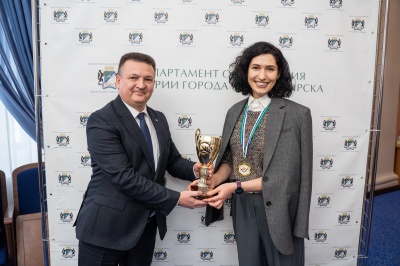 Педагог из Калининского района признана лучшим учителем Новосибирска