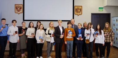 Юные калининцы получили свои первые паспорта