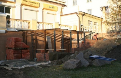 Незаконная пристройка