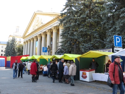 Приглашаем в пятницу, 13 сентября, всех на ярмарку в Калининский район!